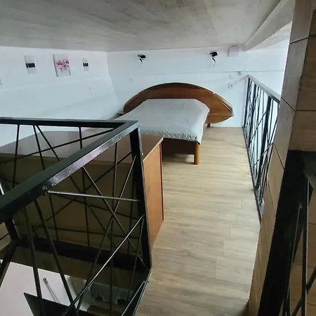 Duplex Keli Πουατιέ